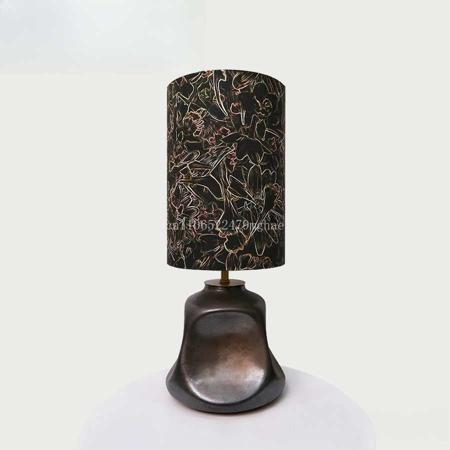 Century Textile & Sewing Supply Online Shopping - Настольная лампа из позолоченной ткани Liberty: